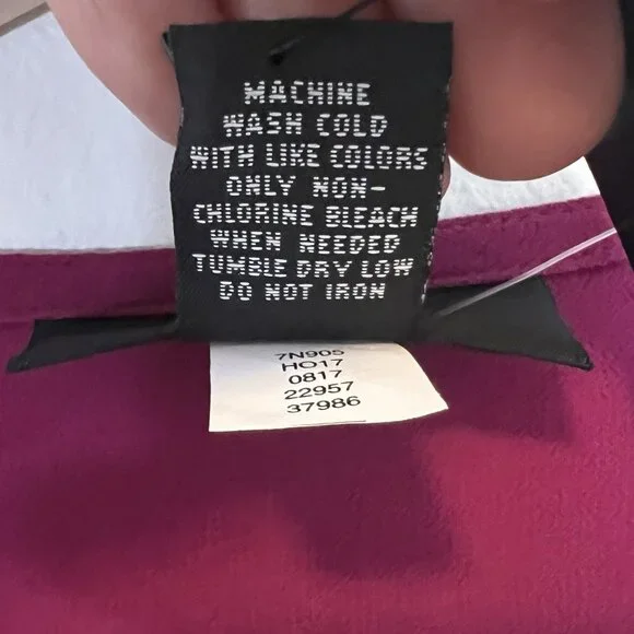 Alfani Women’s Top Blouse Plus Size 1X Lined V Neck Magenta Long Sleeves NWT - Picture 12 of 12